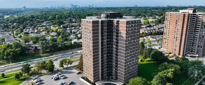 Apartment for rent at 39 Richview Road | 39 Richview Road, Toronto - Photo 1