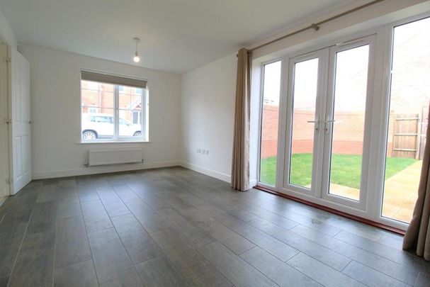 3 bedroom detached house to rent - Photo 1