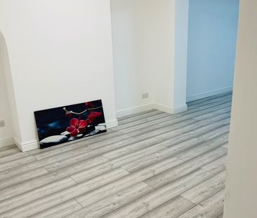 3 Bed Terraced House, Tiverton Road, CV2 - Photo 2