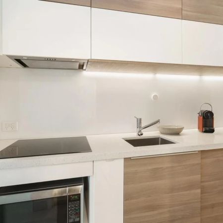 Modern Fully Furnished Studio in the Heart of Manly - Photo 4