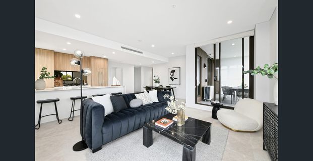 Modern Two-Bedroom Apartment Nestled in the Vibrant Heart of St Marys - Photo 1