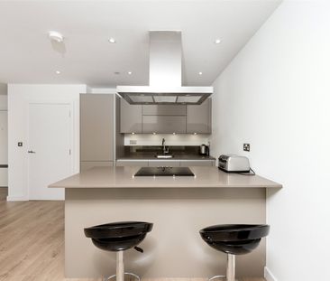 Williamsburg Plaza, London, E14 9NW - Photo 2