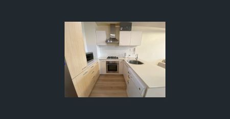 307/8 Cordelia Street, South Brisbane, Qld 4101 - Photo 3