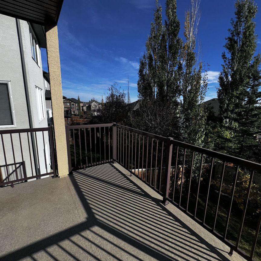 127 Sherwood Hill Northwest, Calgary - Photo 1