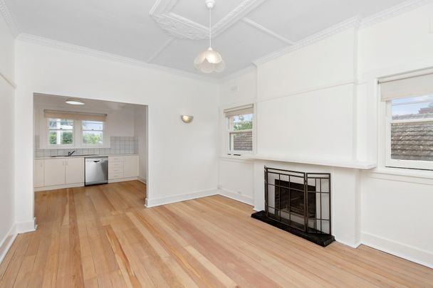 Unit 2/1a Oban Road, South Yarra. - Photo 1