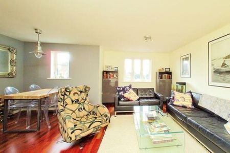 Chichester 2 bedroom flat to rent - Photo 2