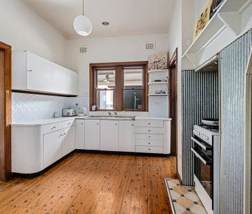 Elevated East Albury Home - Photo 4