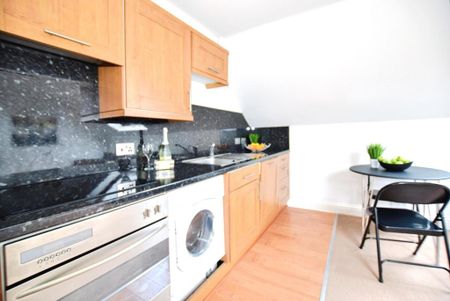 2 bedroom apartment to rent - Photo 5