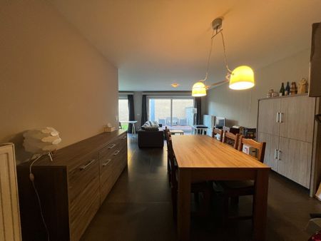 Gelijkvloers 2-slpk app met terras en garage in Alken - Photo 2