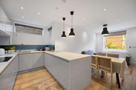 Coningham Mews, Shepherds Bush, London, W12 - Photo 5