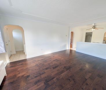 Spacious 3 Bedroom House in St. Catharines - Photo 2