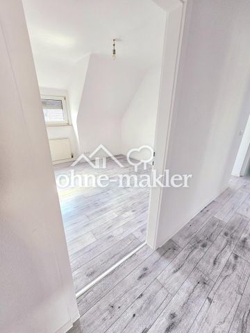 Traumhafte 4- Zimmerwohnung mit XXL Balkon / Erstbezug nach Sanierung - Photo 2