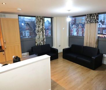 2 bedroom flat to rent - Photo 1