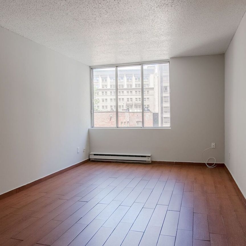 2285 Saint-Mathieu Street - Photo 1