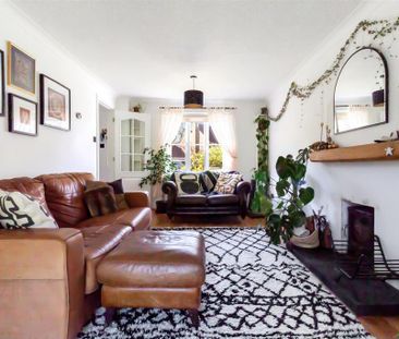 4 bedroom detached house to rent - Photo 4