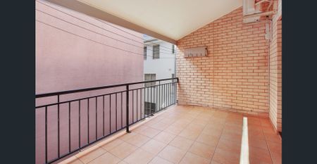 Modern Coastal Living in the Heart of Shellharbour Village - Photo 3