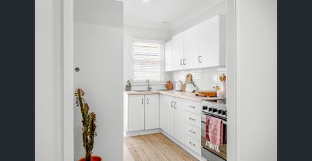 Bright... Breezy... YOURS - Photo 4