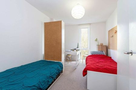 Trafalgar Gardens, Stepney Green, E1 - Photo 4