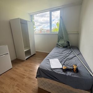 Studio Flat, Gervasa Close, HA9 - Photo 2