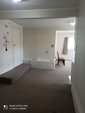 Ready to move in - 1 Bed + Study Unit in St Lukes - Photo 3