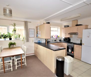 Bournemouth Wycliffe Road Winton, BH9, Dorset - Photo 5