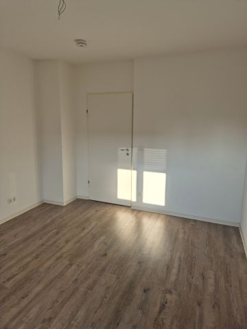 Gut geschnittene & schöne 3-Zimmer-Wohnung in gesuchter Lage zu vermieten - Foto 4