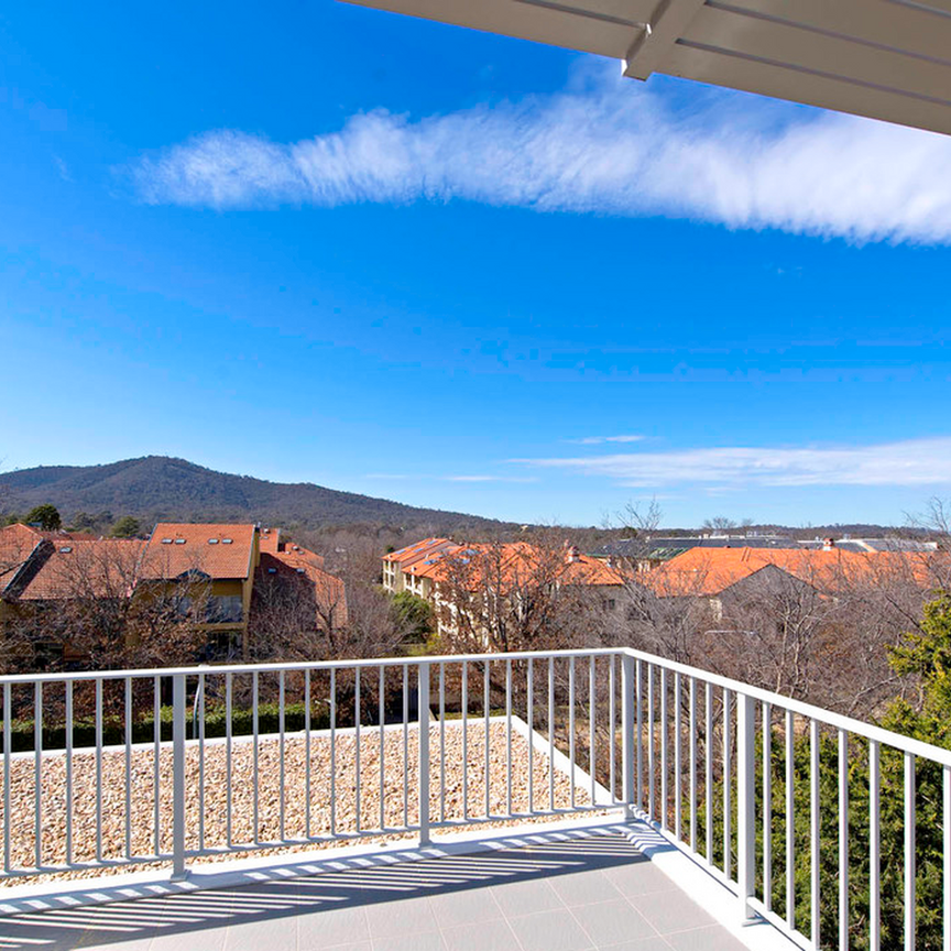Nice Top Floor Apartment In Braddon - Photo 1