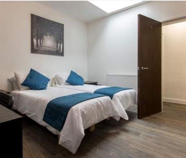 1 bedroom in a flat share to rent - Photo 5