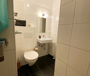 Miete inkl. Nebenkosten: 1.400 € pro Monat, inkl. Strom, inkl. Heizung - Photo 4