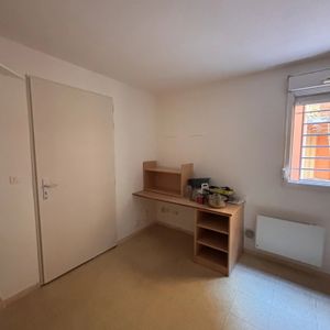 Location Appartement 1 pièce 18m² NIMES 30000 - Photo 2