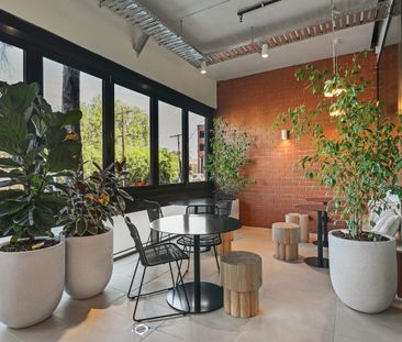 Unfurnished 2 Bed, 2 Bath – Get Up to 12 Weeks Free Rent + Free Par... - Photo 6