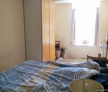 3 bedroom apartment to rent - Photo 3