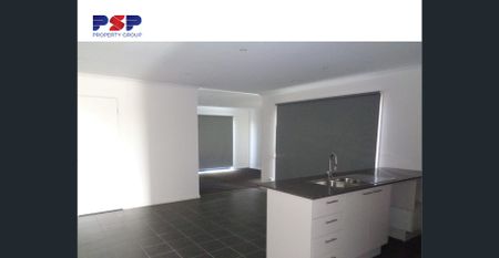 Spacious Family Home in Cornerstone Estate - Walking Distance to Mambourin Marketplace - Photo 5