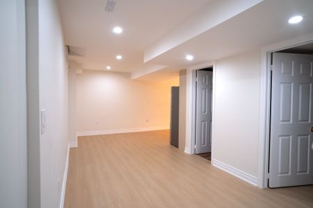 For Lease - 18 Macbride Crescent, Vaughan, Ontario - Photo 5