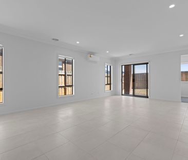 Brand New 4 Bedroom Family Home for Rent - Photo 1