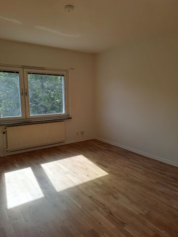 Carlavägen 31 - Photo 2