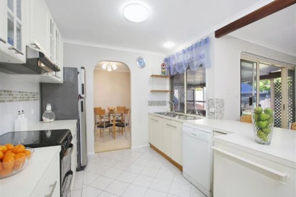 18 Cronin Drive, - Photo 1