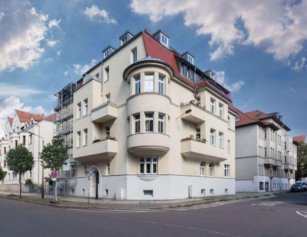 WOHNTRAUM MIT DACHTERRASSE // Gemütliche 3-Raum-Wohnung am Fockeberg - Photo 1