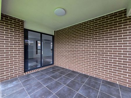 Contemporary Comfort in Prime Spring Farm Location - Photo 3