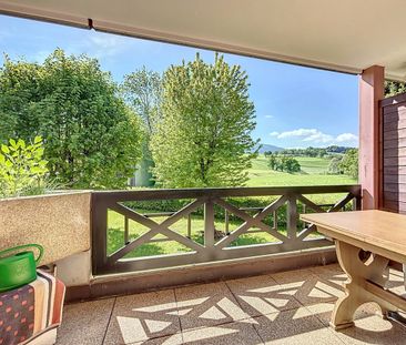 2½ PIÈCES - Au calme avec un balcon! - Photo 2
