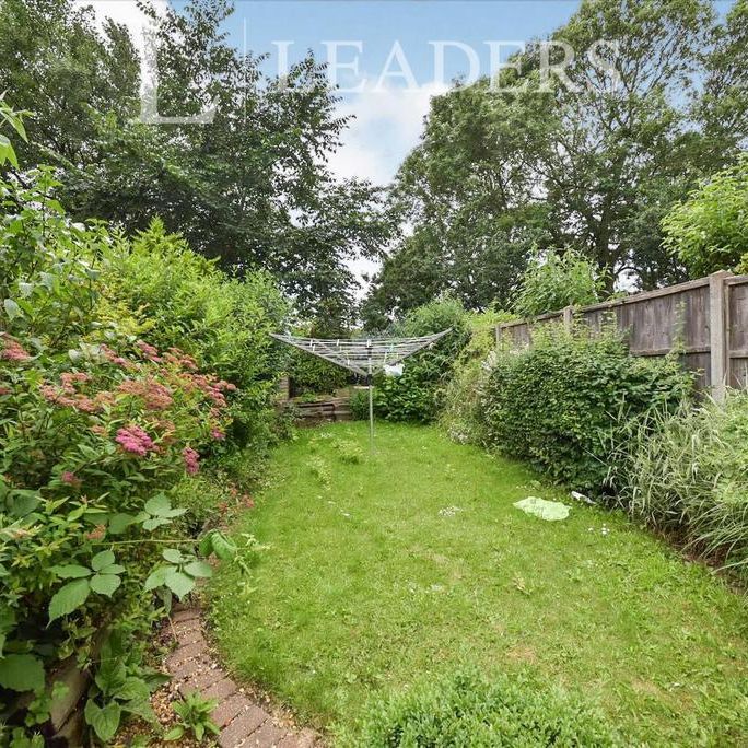 1 bedroom in a house share to rent - Photo 1