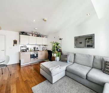 Masons Avenue, Croydon, CR0 - Photo 2