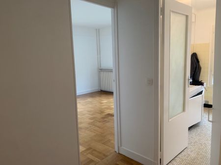 Location Appartement 2 pièces 43m² CHARENTON LE PONT 94220 - Photo 4
