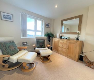 3 bedroom apartment to rent - Photo 4