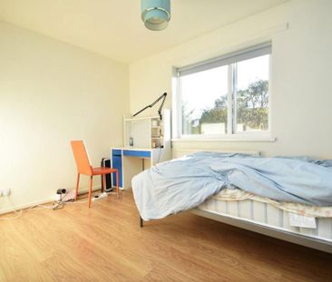 4 bedroom house to rent - Photo 1