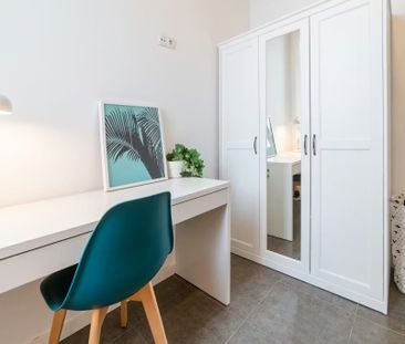 Carrer de Santa Teresa, Valencia, Valencian Community 46001 - Photo 4