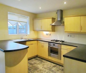 3 bedroom semi-detached house to rent - Photo 3