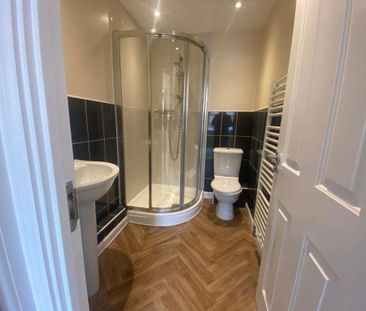 2 bedroom flat to rent - Photo 6