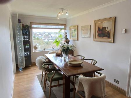 4 bedroom detached house to rent - Photo 2