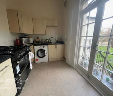 1 bedroom in a flat share to rent - Photo 5